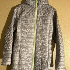 TITLE NINE women's quilted hooded jacket.  Light gray.  Large
